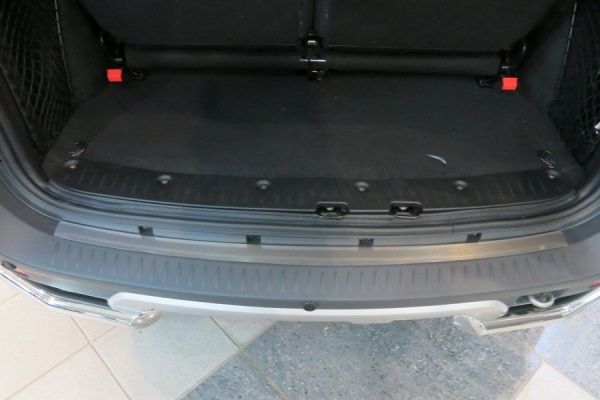 Накладка на задний бампер  Lada Largus 2012-н.в.