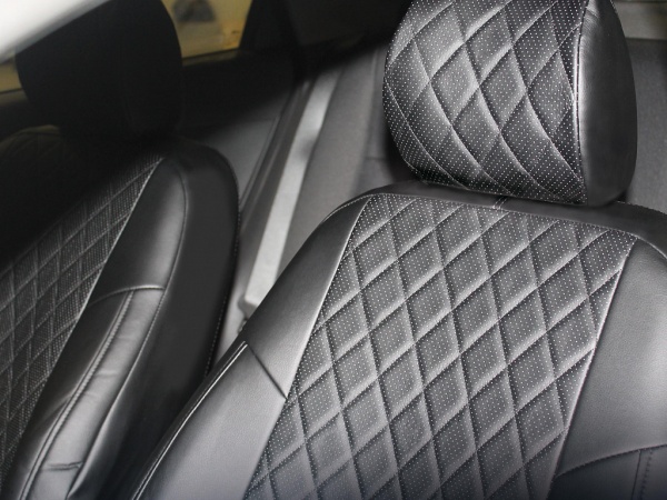 Авточехлы из экокожи Ромб для Mitsubishi Lancer X без заднего подлокотника (2012-н.в.) "Seintex"