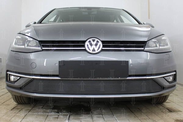 Защитная сетка радиатора Volkswagen Golf VII (2017-н.в.)