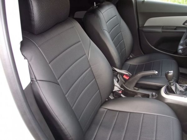 Авточехлы из экокожи на ВАЗ-2110-ПРИОРА СЕДАН (2012 г.в.)