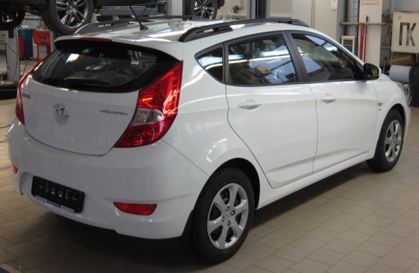 Рейлинги на крышу Hyundai Solaris хб (2011-2017)