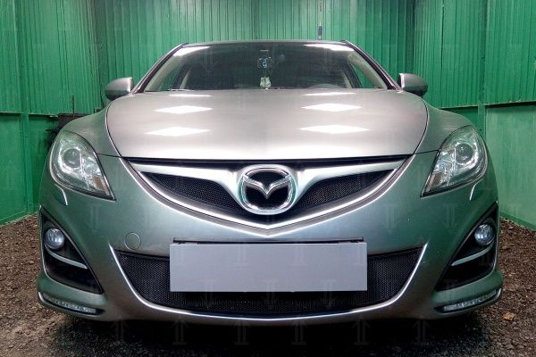 Защитная сетка радиатора Mazda 6 (2010-2012)