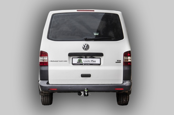 Фаркоп для Volkswagen Transporter T5 (7HA; 7HH) фургон закрытый (без электрики) (2003-2015)  (2015-н.в.) «ЛидерПлюс»