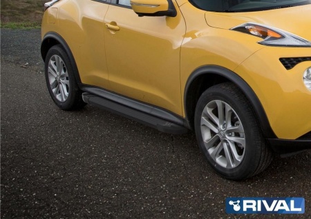 Порог-площадка "Black" с креплением Nissan Juke FWD (2010-2014-2016)