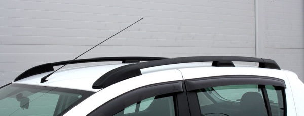 Рейлинги на крышу Renault Sandero (2014-н.в.)