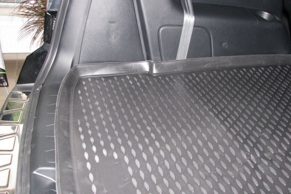 Коврик в багажник KIA Mohave long (2009-н.в.) ун. (полиуретан)