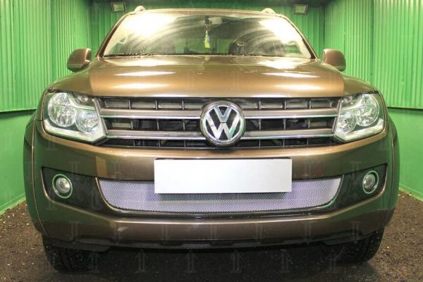 Защитная сетка радиатора Volkswagen Amarok (2010-2016)
