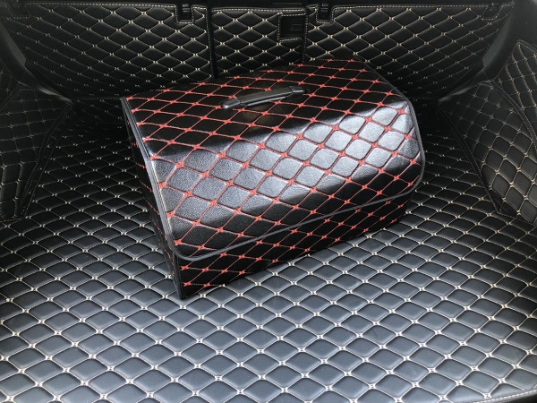 Сумка-органайзер в багажник из экокожи (Черная с красной ниткой)