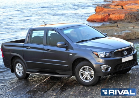 Порог-площадка "Premium" с креплением SsangYong Actyon Sport (2012-2016)