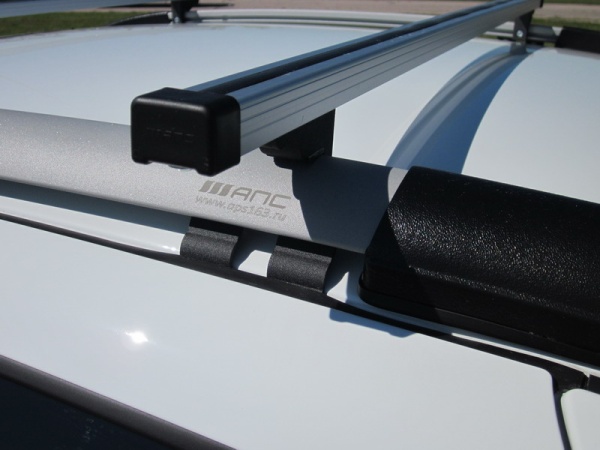 Рейлинги на крышу Lada Granta седан