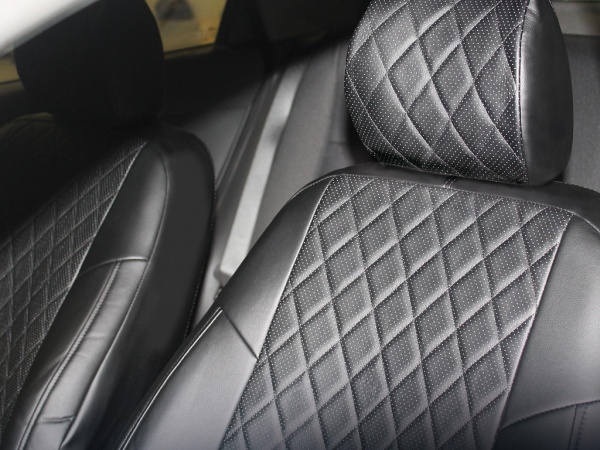 Авточехлы из экокожи Ромб для Toyota Corolla (2007-2013) "Seintex"