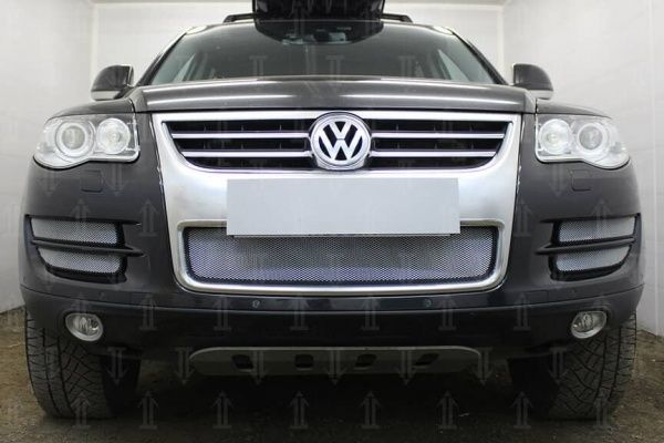 Защитная сетка радиатора Volkswagen Touareg (2007-2010)