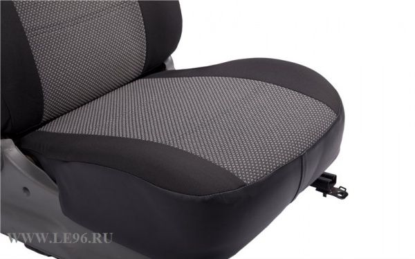 Авточехлы из жаккарда на Nissan Juke (2010-н.в.)